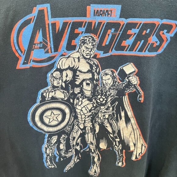 Marvel Unisex Avengers T-Shirt Size XL Graphic Tee Short Sleeve Crew - Picture 1 of 6